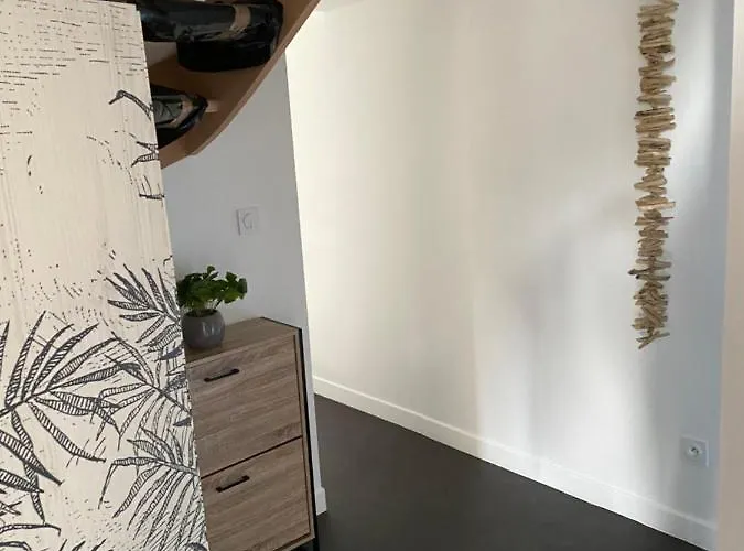 La Bigardiere * Thaon